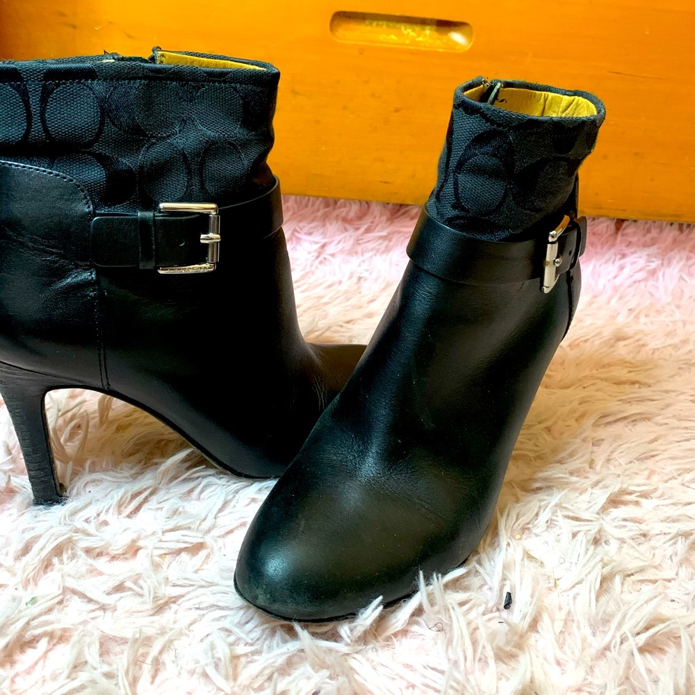 Size 7.5 Coach Boot Heels